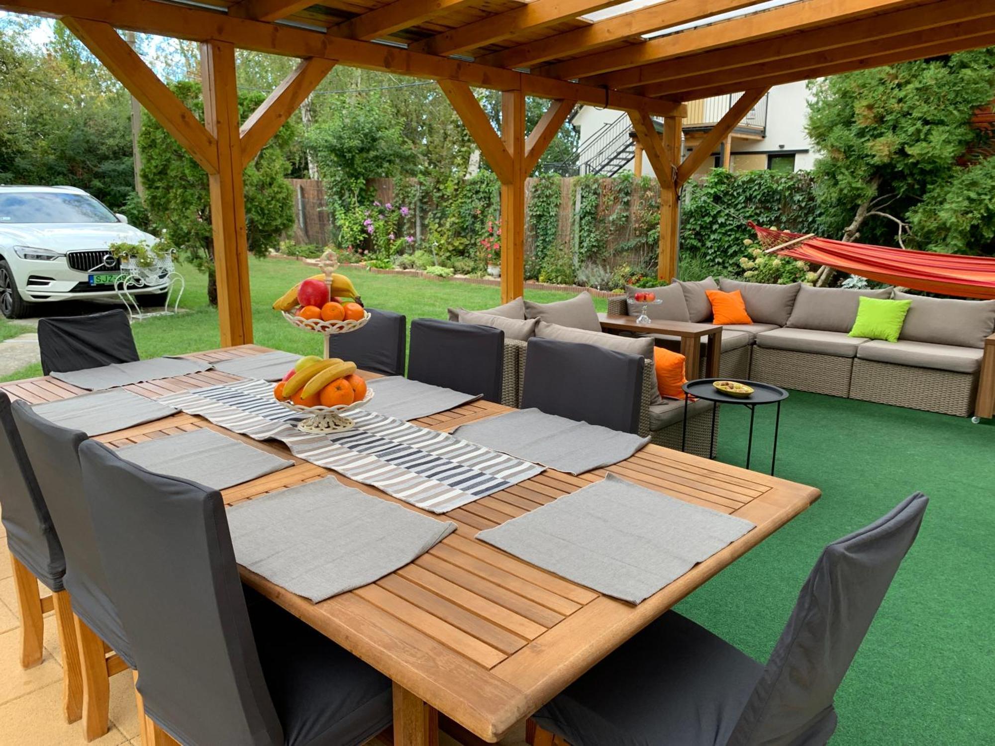 Szarszo With 3 And Private Beach, Private Parking Ferienhaus *